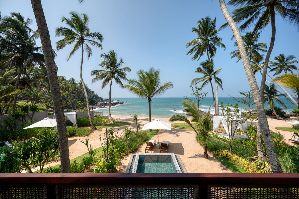 Ahu Bay public spaces – Medium