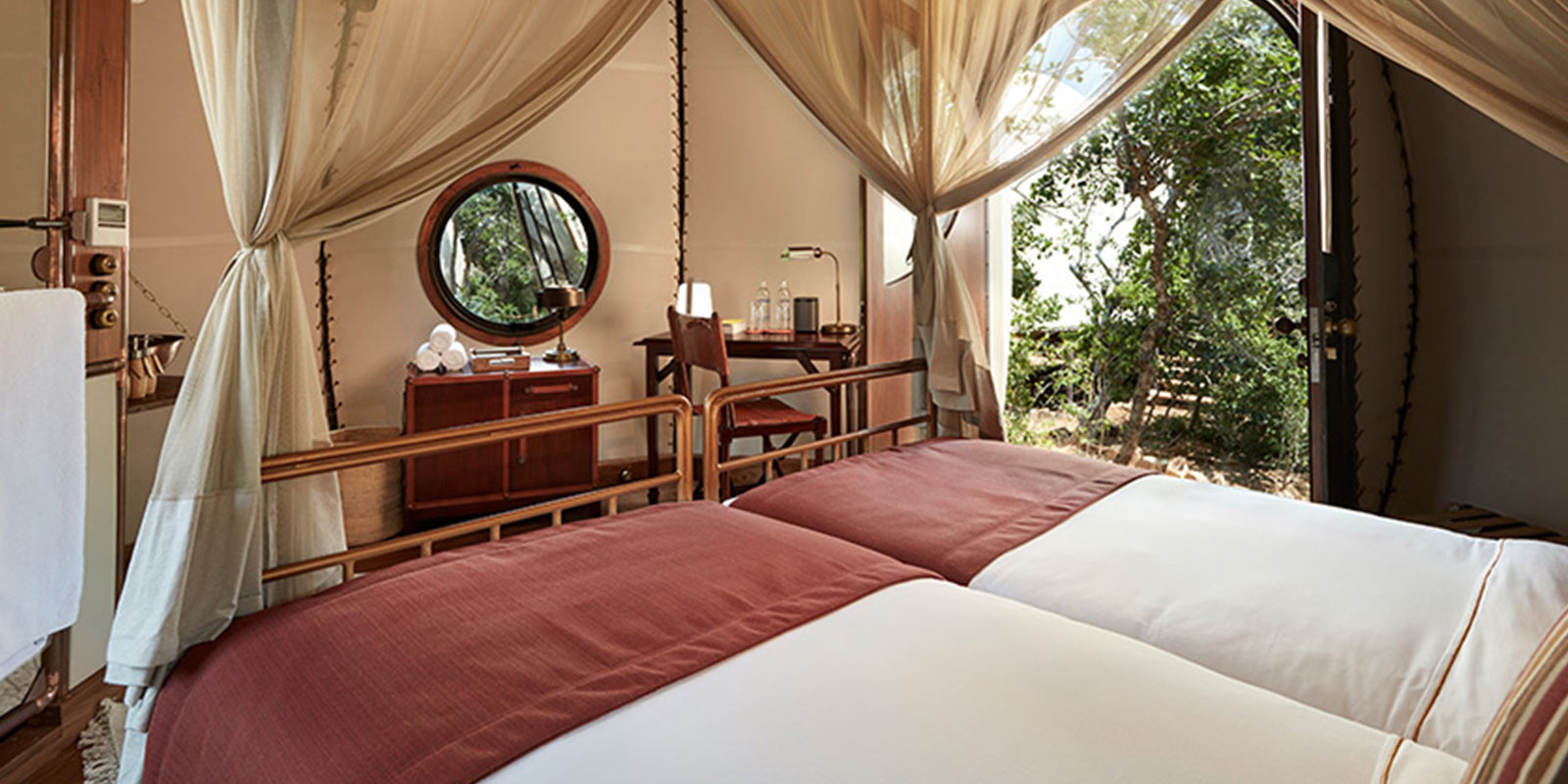 Family Cocoon Suite with Urchin